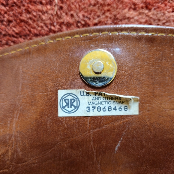 Vintage Alligator Faux Skin Handbag Goldtone Animal Figurine Brown Crossbody - Picture 11 of 11